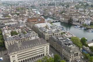 Le coût des hypothèques fixes a continuelle reculé depuis juin, ont constaté les experts du portail. Elles devraient afficher peu de mouvement, les taux sur les marchés des capitaux devant rester plus ou moins stables ces prochains trois à six moi...